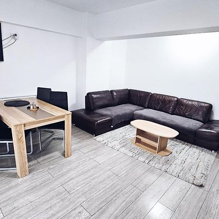 Apartament Dem Radulescu 3 Camere! Râmnicu Vâlcea المظهر الخارجي الصورة