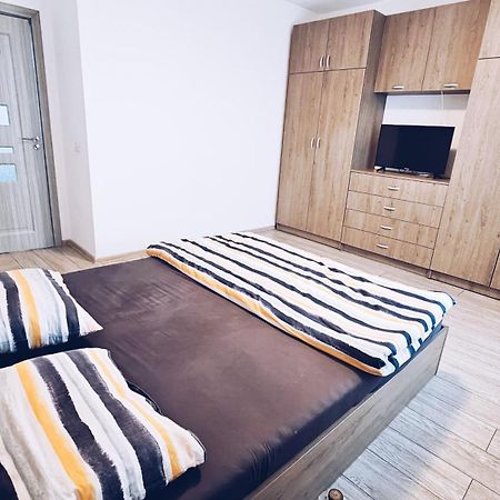 Apartament Dem Radulescu 3 Camere! Râmnicu Vâlcea المظهر الخارجي الصورة