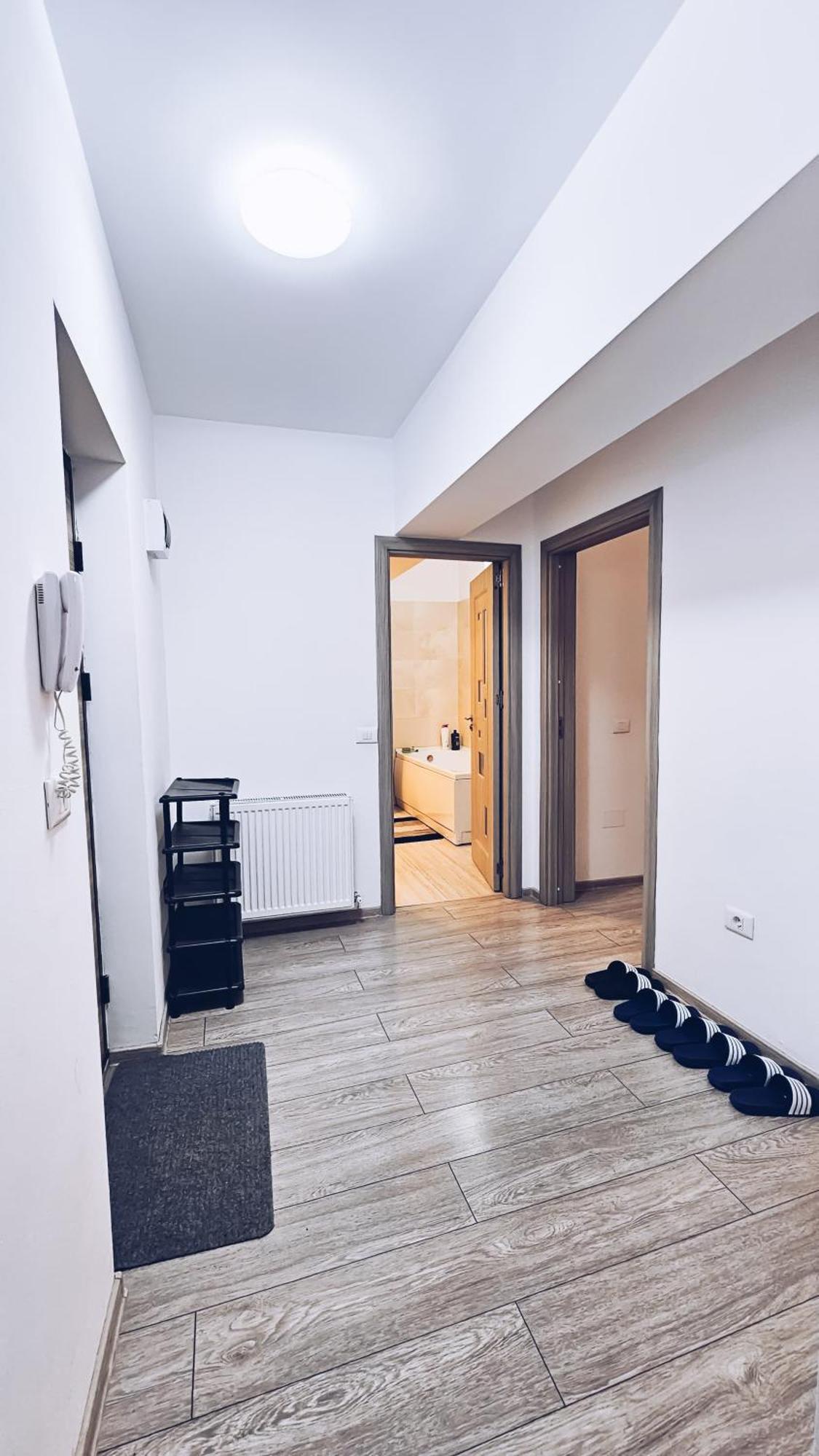Apartament Dem Radulescu 3 Camere! Râmnicu Vâlcea المظهر الخارجي الصورة